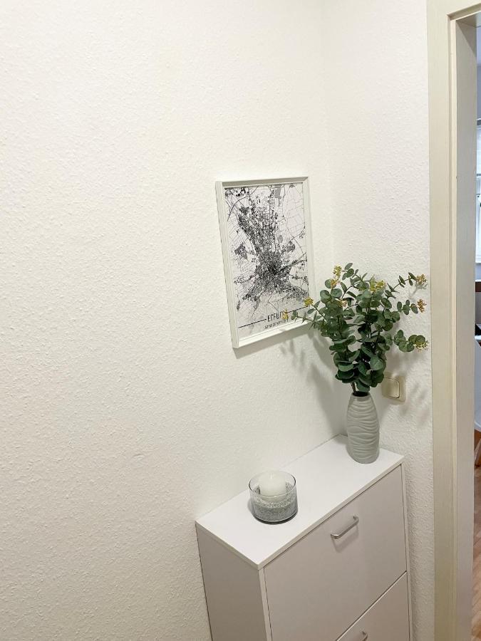 Ferienwohnung Blickfang: Modern Apartment in Erfurt's Old Town with Balcony Exterior photo